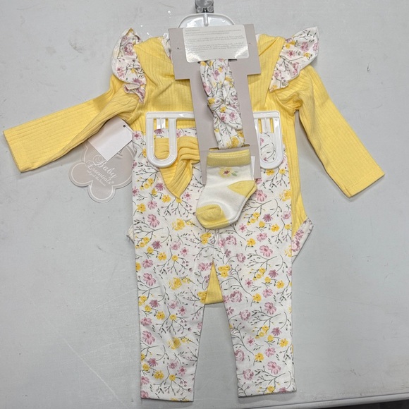Essentials Yellow Baby Set - Picture 4 of 6